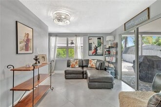 Building Photo - 1894 SE Lafayette St