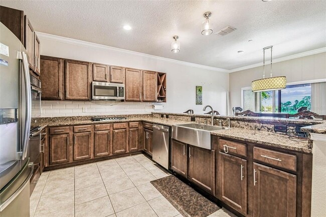 Building Photo - 6533 Channelside Dr