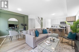 Building Photo - 447 Lansdowne Ave