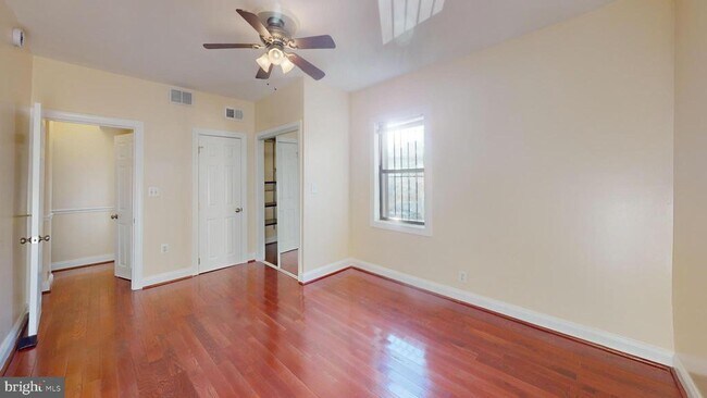 Foto del edificio - 315 Evarts St NE