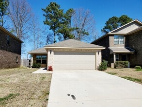 Building Photo - 169 Sedgewick Dr