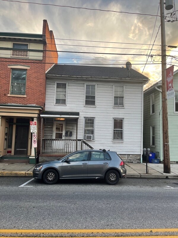 Foto del edificio - 28 N Earl St