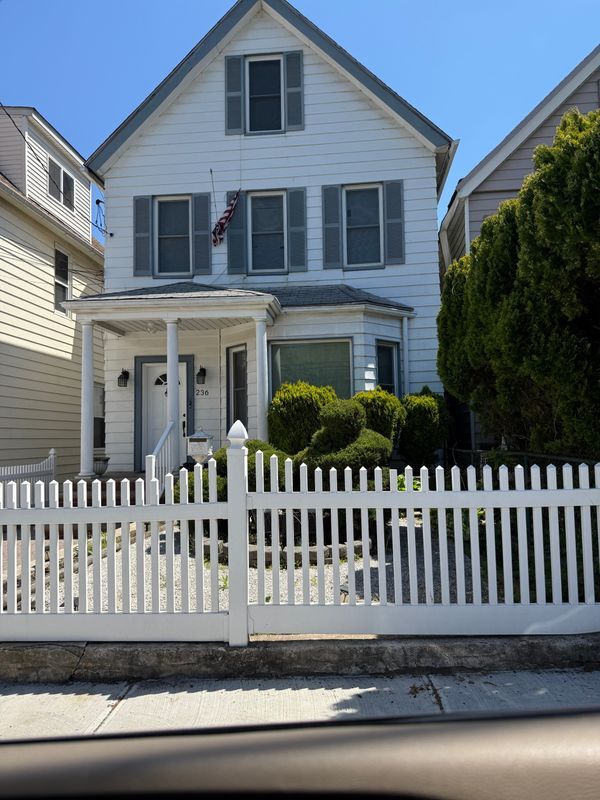 Building Photo - 236 Fingerboard Rd