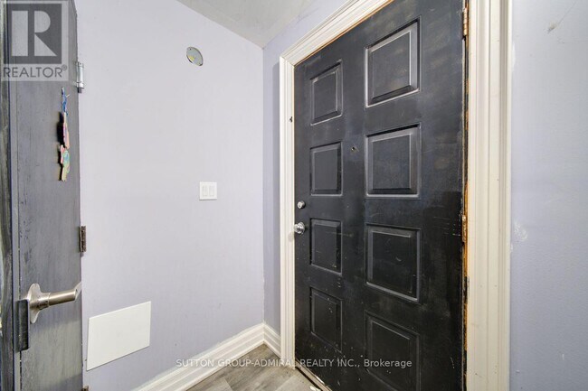 Photo du bâtiment - 121 Seventh St