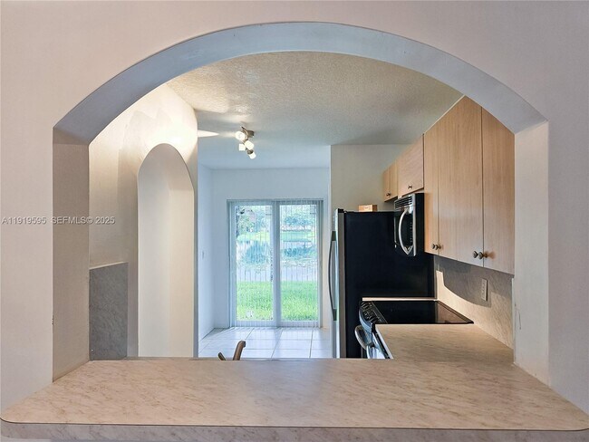 Foto del edificio - 2651 SE 12th Rd