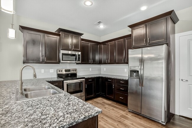 Building Photo - 3189 W Reese