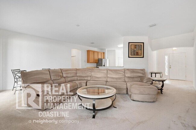 Foto del edificio - Flexible Lease: Seasonal OR Annual Furnished/Unfurnished – 3BR North Port Home!