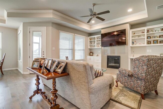 Building Photo - 2107 La Cima Dr.