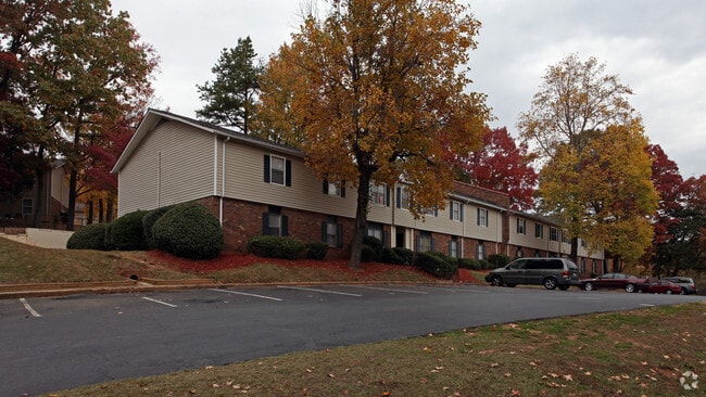 Primary Photo - The Highlands Apartments