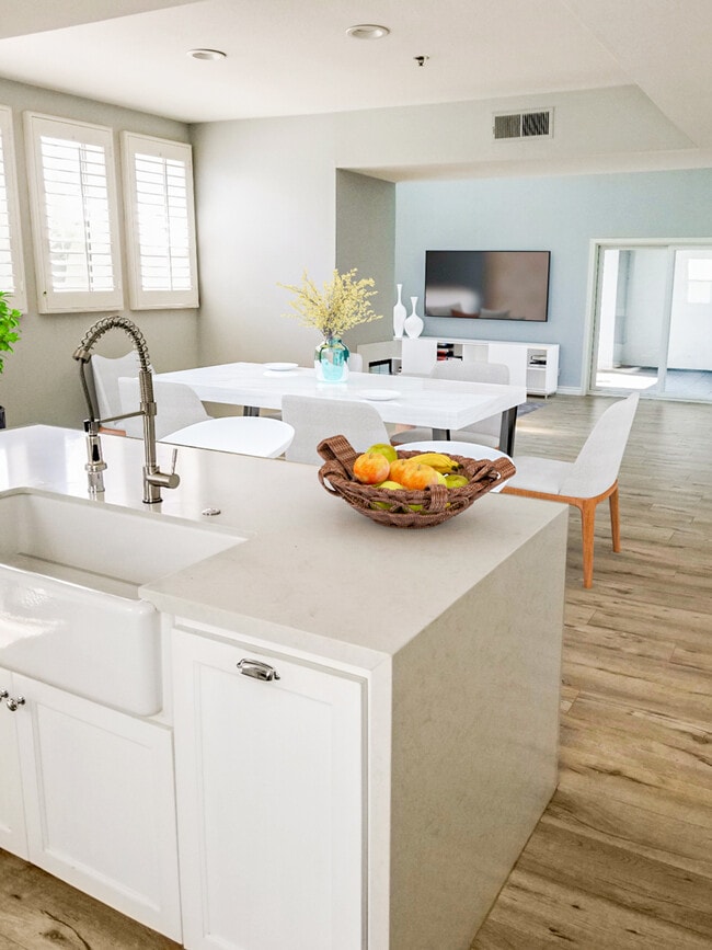 Foto del edificio - La Ventana