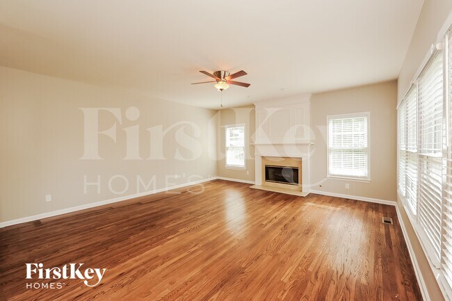 Foto del edificio - 2636 3 Wood Dr