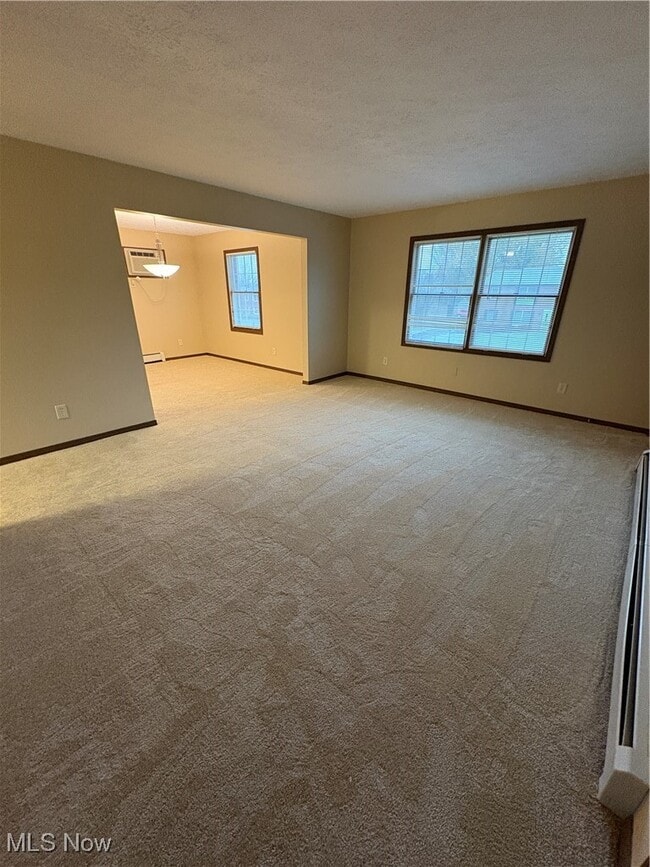 Building Photo - 66 Carter Cir