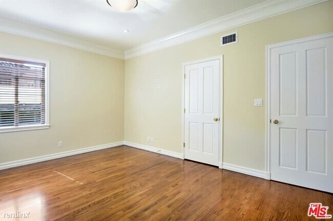Foto del edificio - 2 br, 1.5 bath House - 169 S Rodeo Dr