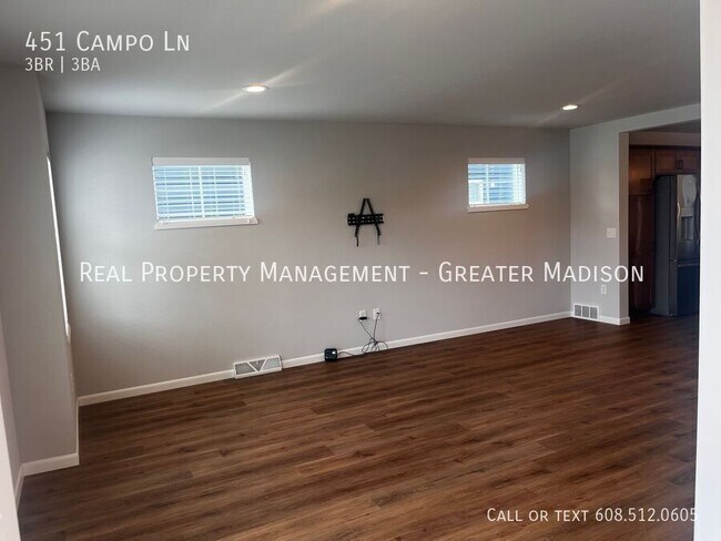 Foto del edificio - 451 Campo Ln