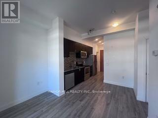 Building Photo - 2800 Keele St