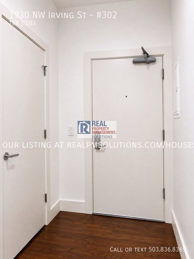 Photo - 1930 NW Irving St-#302 Apartment