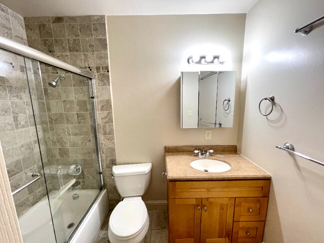 Foto del edificio - 1054 Dolores St