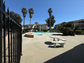 Building Photo - 3450 Santa Maria Way