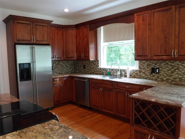 Building Photo - 75 Tarpon Dr
