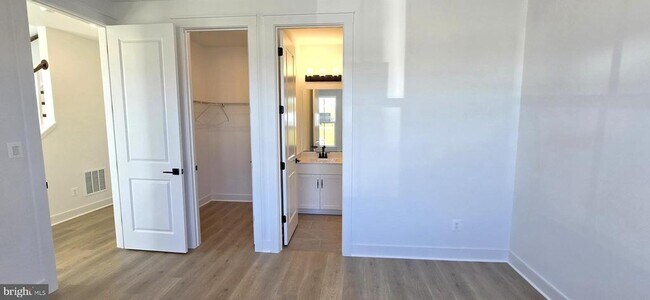 Foto del edificio - 1726 Blacksmith Wy