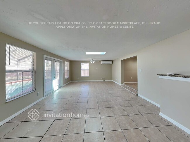 Building Photo - 5335 Laurelwood Pl