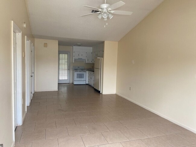 Building Photo - 140 Lanier Dr
