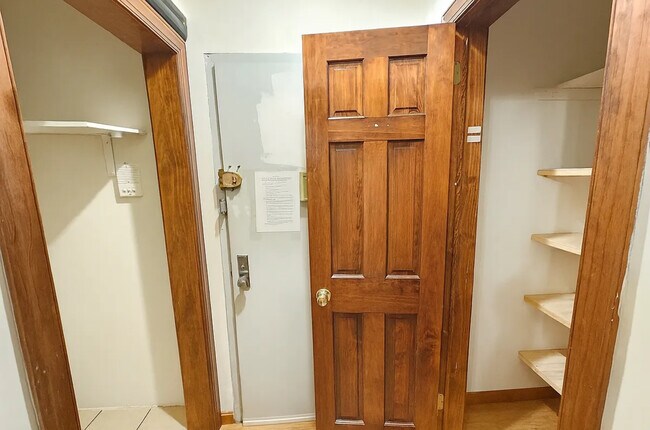 Foto del edificio - 2819 21st Ave