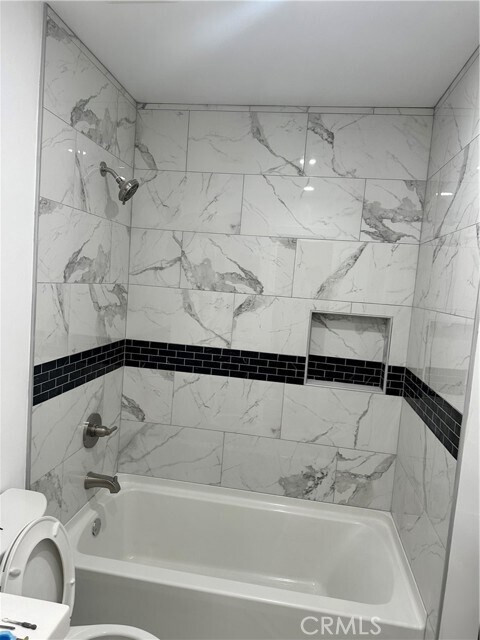 Foto del edificio - 13428 Village Dr