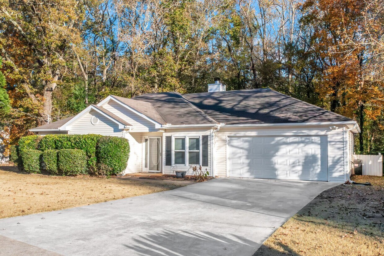 Foto principal - Coming Soon....Gorgeous 3bedroom 2bath in Stockbridge, GA!