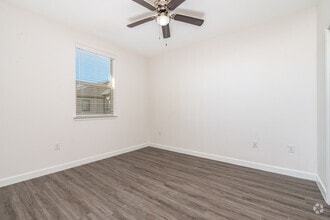 1BR, 1BA - 653SF - Bedroom - Majestic Parc