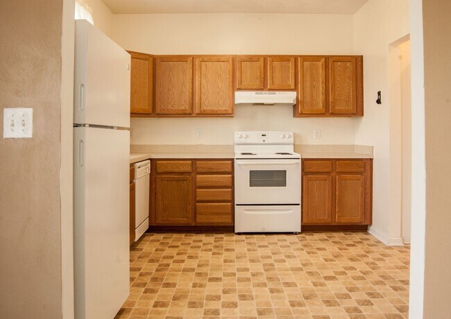 Building Photo - Single Family Home in Portsmouth