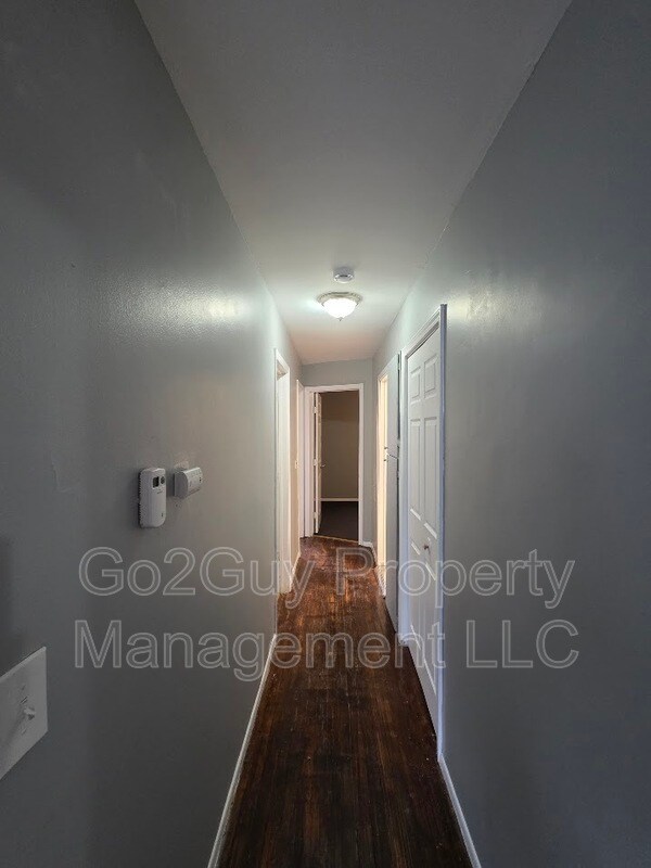 Building Photo - 22649 Frisbee St