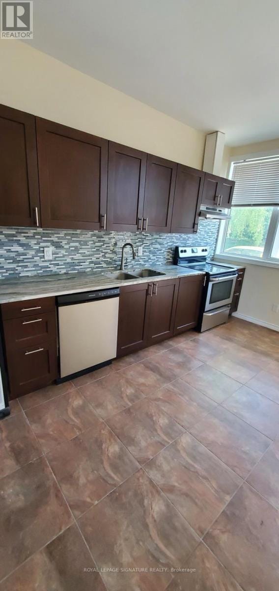 Building Photo - 14635 Ninth Line