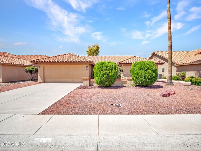 Building Photo - 9343 W Escuda Dr