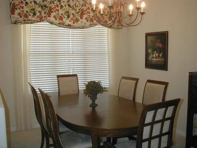 Building Photo - 6644 Butlers Crest Dr