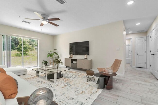 Foto del edificio - 7131 Midway Terrace