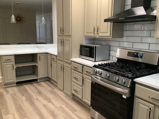 Foto del edificio - 3027 Shannon Dr