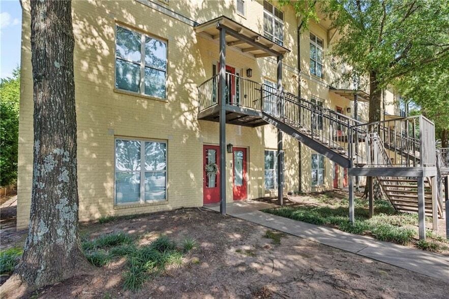 Photo - 1195 Milton Terrace SE