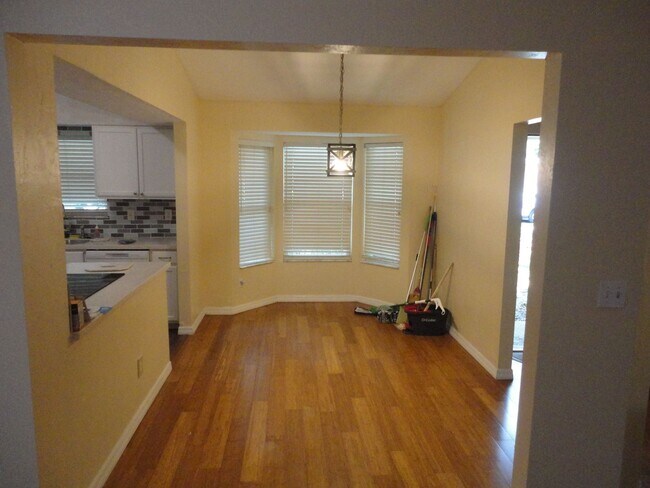 Foto del edificio - Charming 3-bedroom, 2-bath home in the Timber Lane