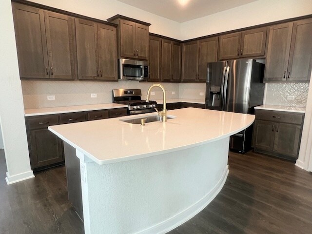 Building Photo - 160 Biscayne Dr