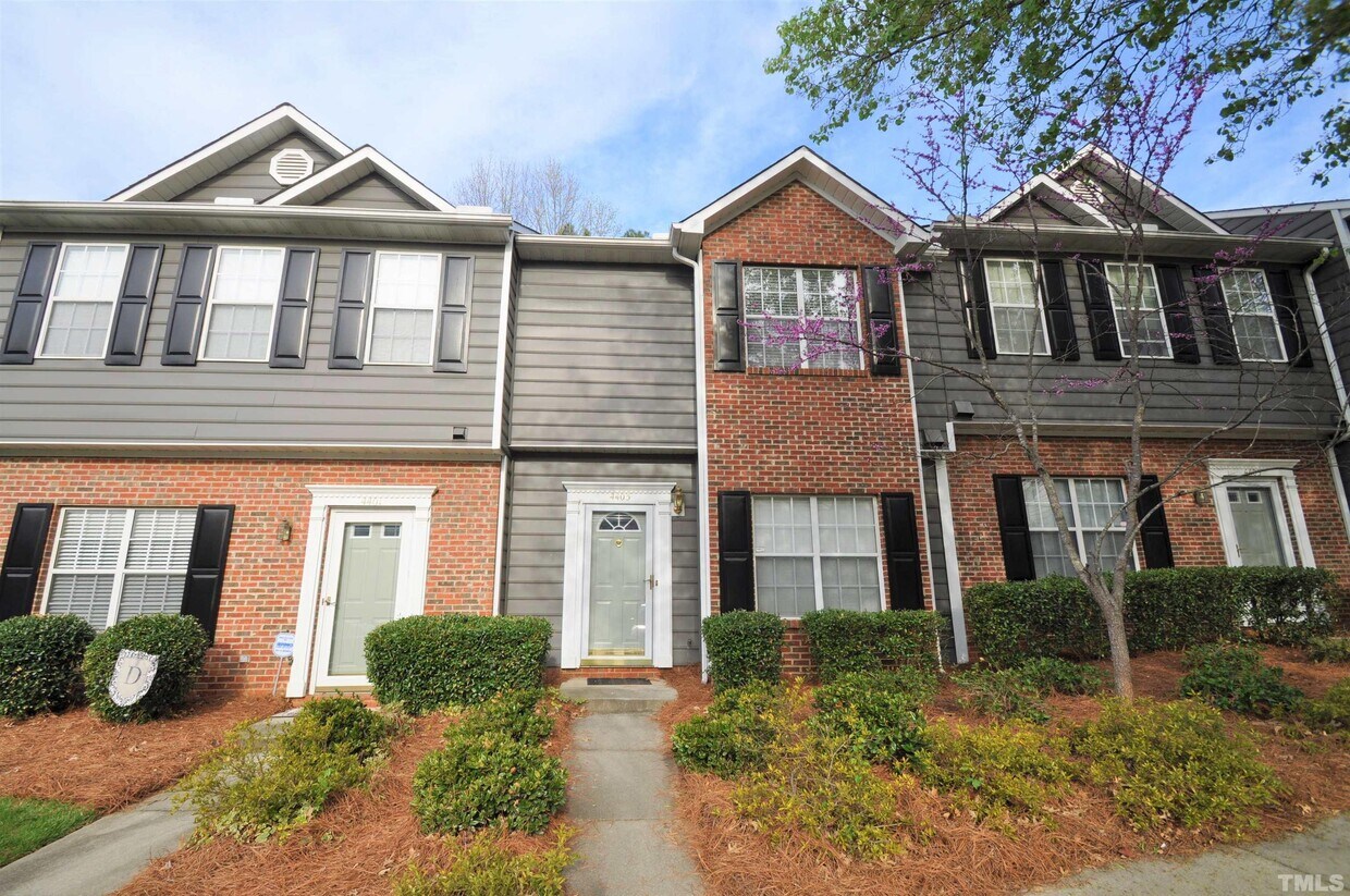 Foto principal - 4403 Still Pines Dr