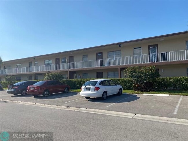 Building Photo - 7505 NW 5th Pl