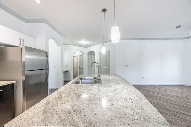 Foto del edificio - Limited-Time Incentive: 8 Weeks Free & $0 ...
