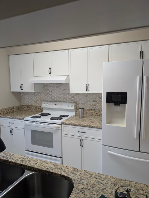 Building Photo - 118 Wax Myrtle Dr