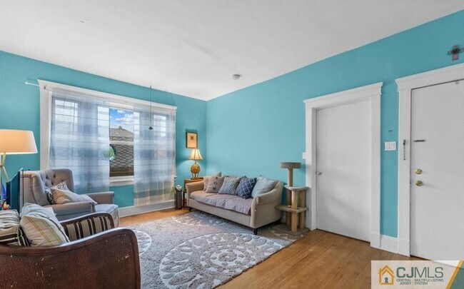 Building Photo - 53 Lincoln Ave