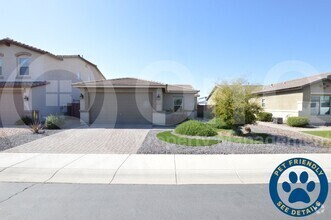 Building Photo - 41582 N Willow Ct