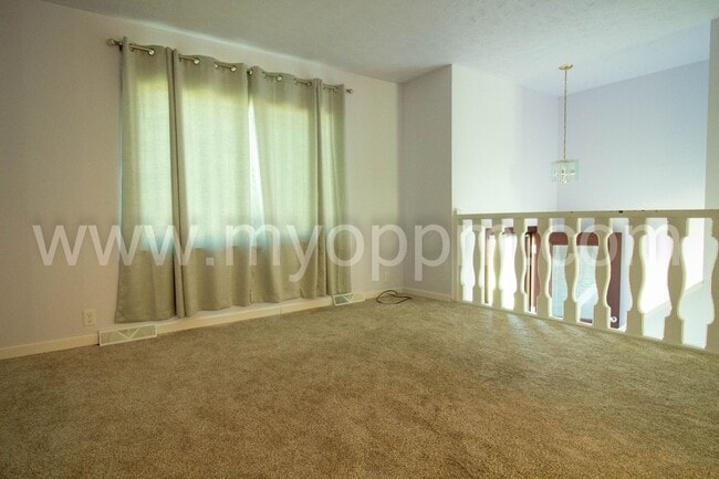 Building Photo - 6711 S 75th Ave