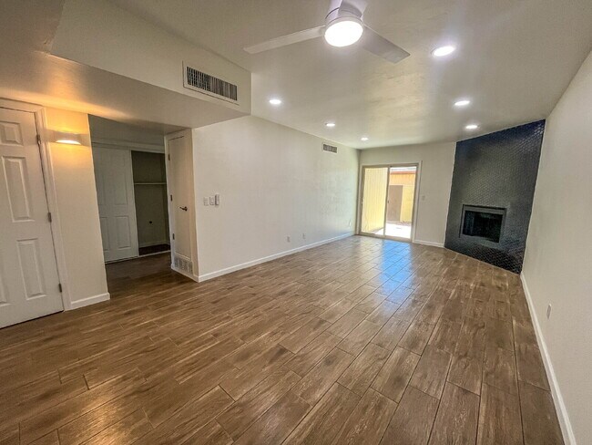 Foto del edificio - 5078 S Warren Ave