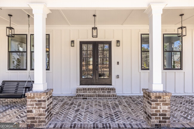Building Photo - 1131 Pinehurst Dr
