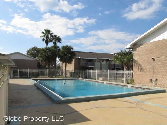 Building Photo - 2 br, 1 bath House - 829 Sky Lake Circle, ...
